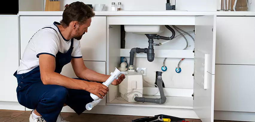Plumbers for Frozen Pipes in Lake Forest